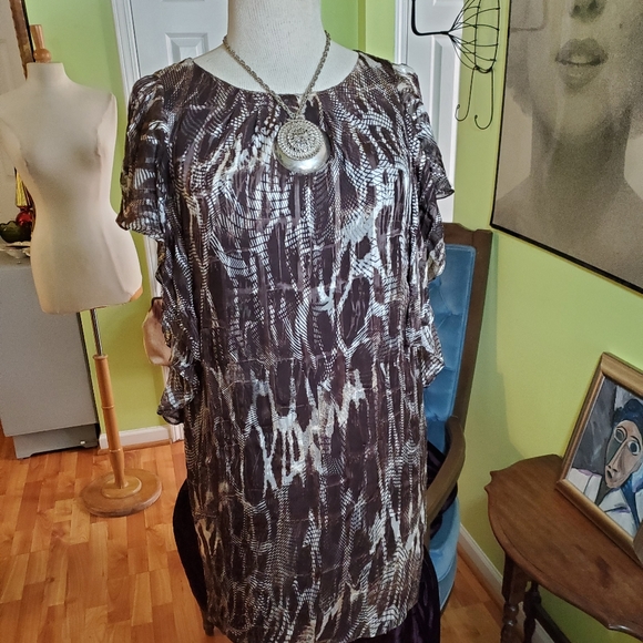 Jones New York Dresses & Skirts - Fun and Flirty Jones New York Silk Dress
